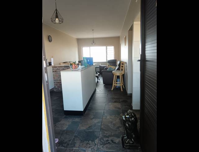 2.5 BEDROOM FLAT TO LET IN UMBILO